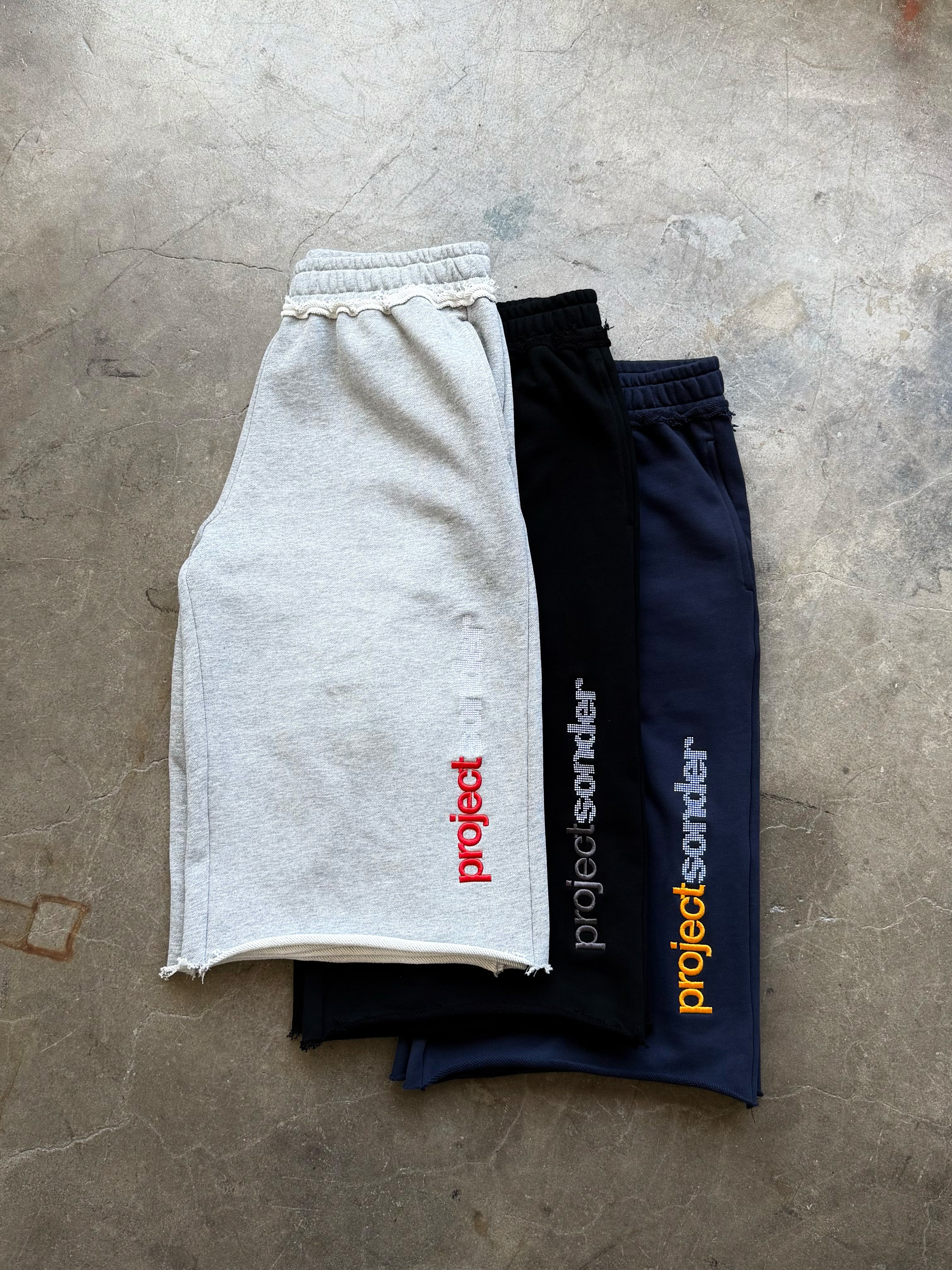 3Q DOTTED SHORTS